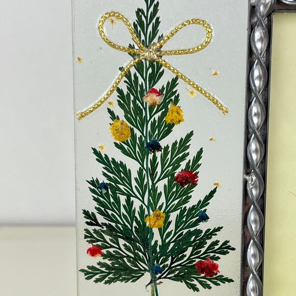Cipriani Designs Pressed Flower in Glass Christmas Frame - Picture 3 of 7